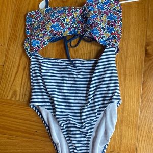 One piece bathing suit
